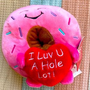 BNWT Russ Valentine's Day "I Luv U A Hole Lot!"